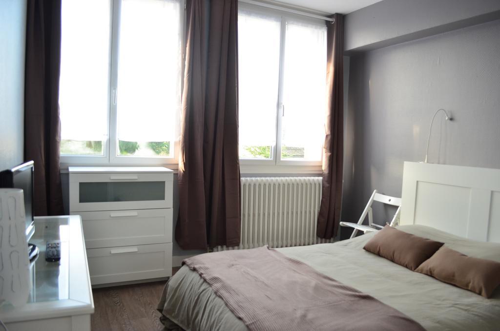 Auberge Du Lac Hotell Marcilly-sur-Tille Rom bilde