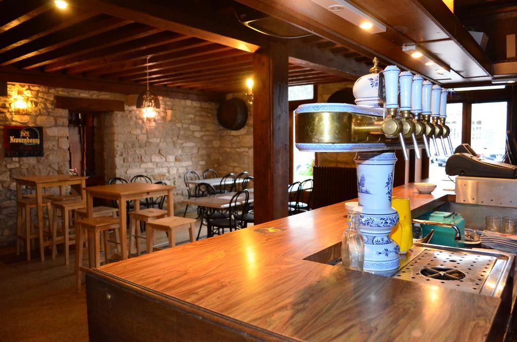 Auberge Du Lac Hotell Marcilly-sur-Tille Eksteriør bilde