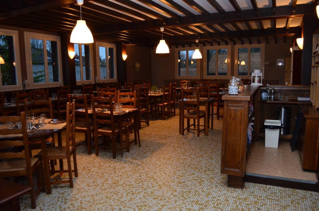 Auberge Du Lac Hotell Marcilly-sur-Tille Eksteriør bilde